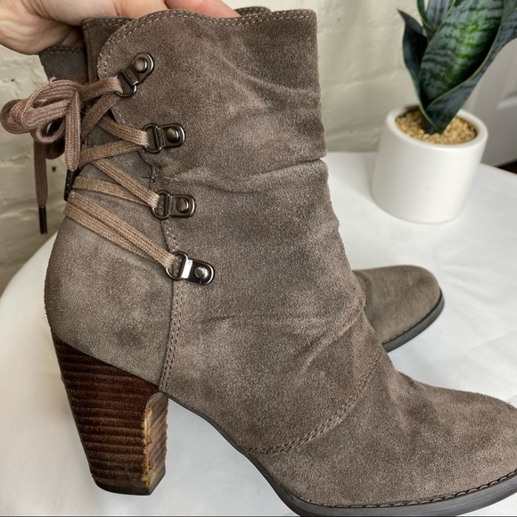 Clarks Alpine Andi Heeled Lace Up Booties 7 - Picture 7 of 10